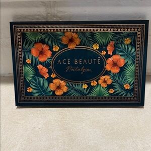 Ace Beauty Nostalgia Palette NWT